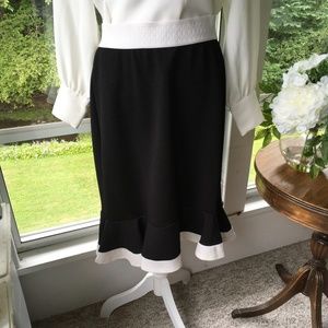 COPY - Black & cream pencil skirt with ruffle hem size L